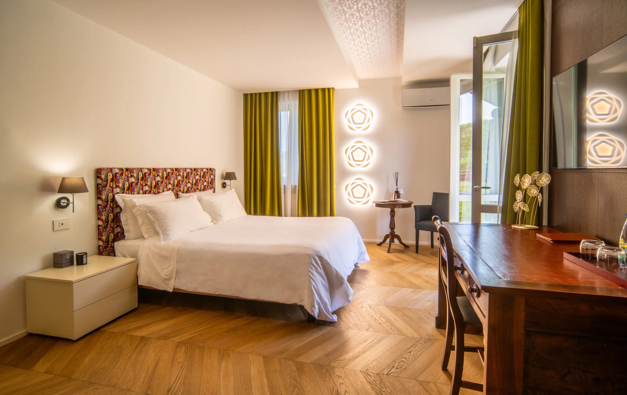 media.Slide-CameraSuperior_3ResortLimaxAcis